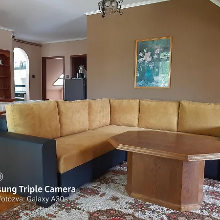 Tilesch Apartment