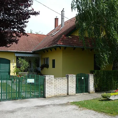 Tilesch Apartment *